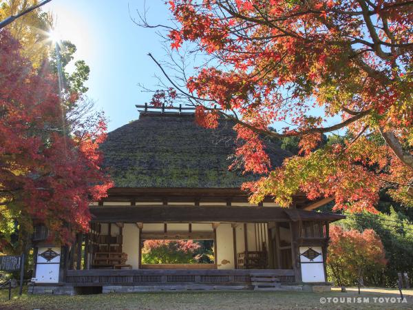 六所神社（農村舞台）