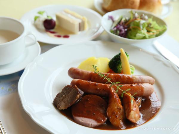 レストラン「楓」