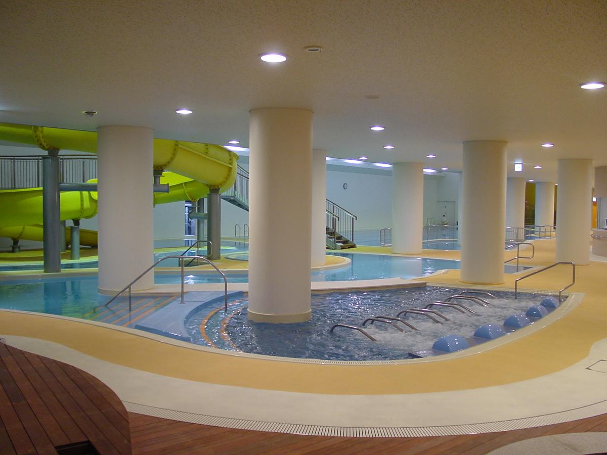 豊田スタジアム屋内プール