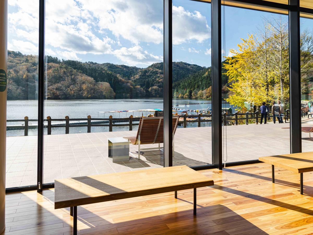 三河湖テラス　こりん