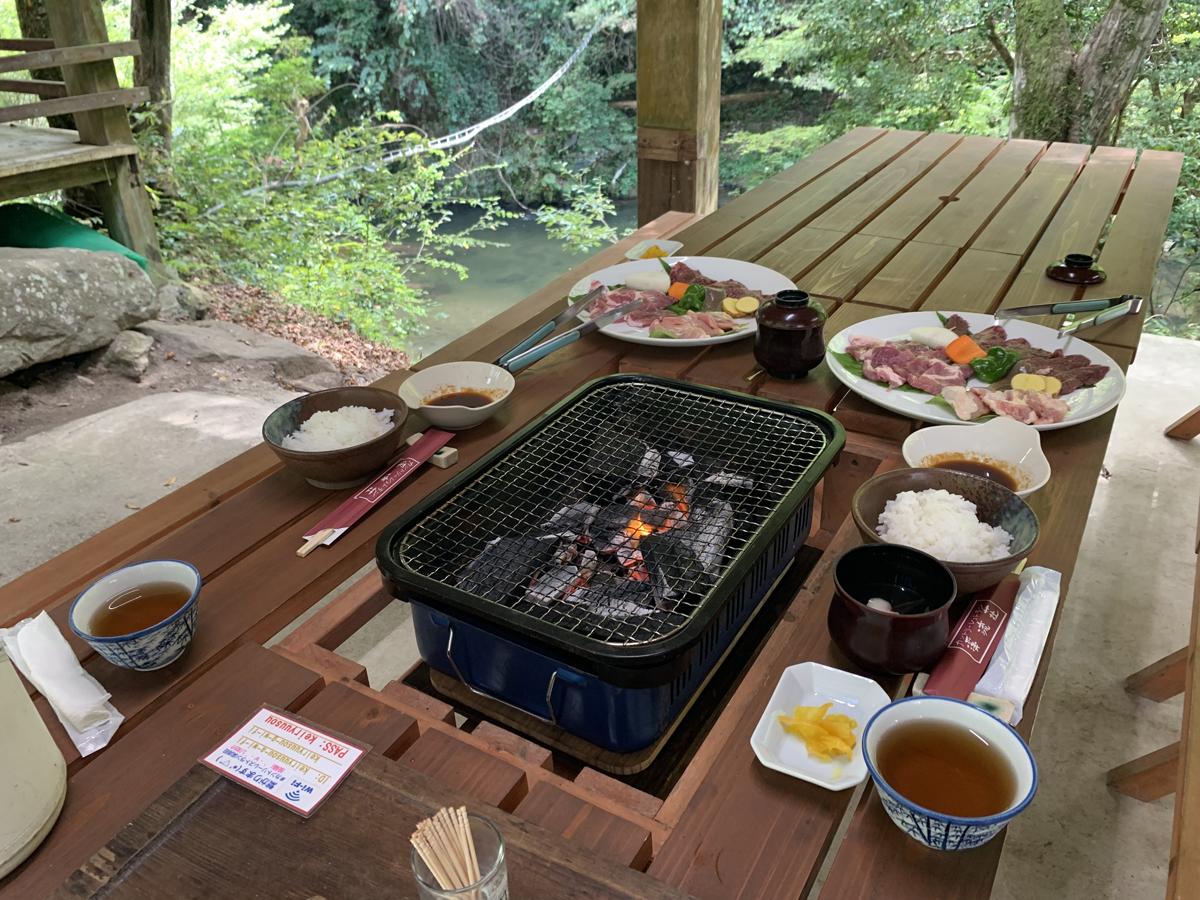 カントリーレストラン渓流荘