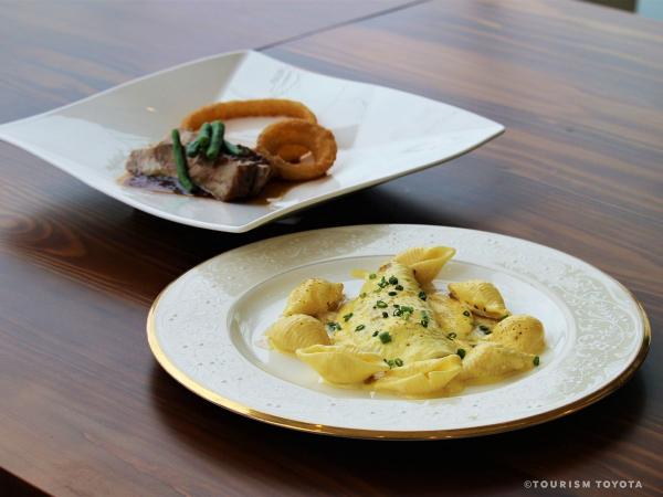 レストラン「ヴェルデロッソ」