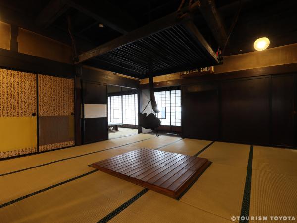 いろりの宿　亀甲苑