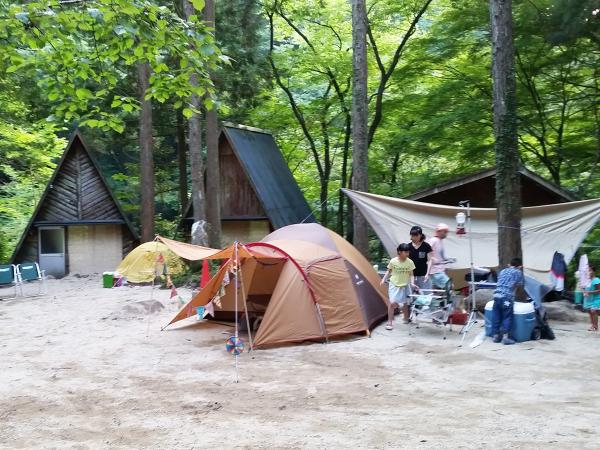 カントリーレストラン渓流荘
