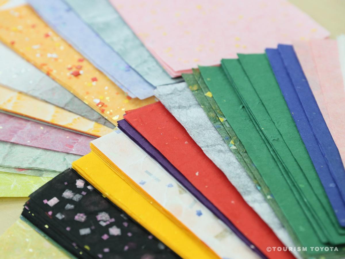 ศูนย์ศิลปะและหัตถกรรม ที่พิพิธภัณฑ์ศิลปะกระดาษโอบาระ