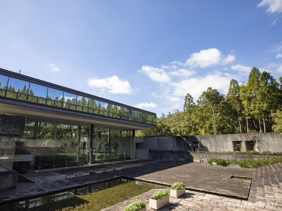 ศูนย์ส่งเสริมการปลูกต้นไม้จังหวัดไอจิ (Aichi Greenery Center)