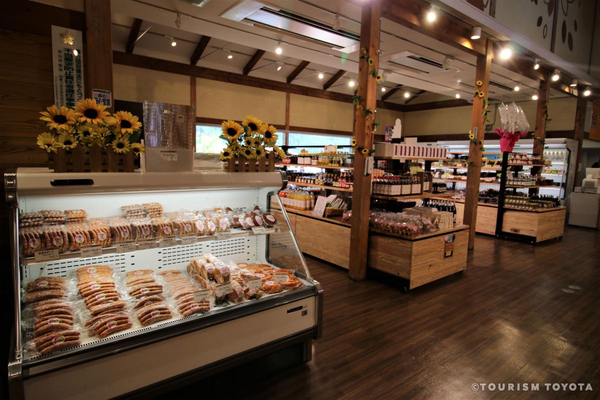 道の駅どんぐりの里いなぶ