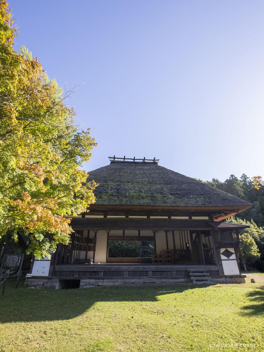 六所神社（農村舞台）