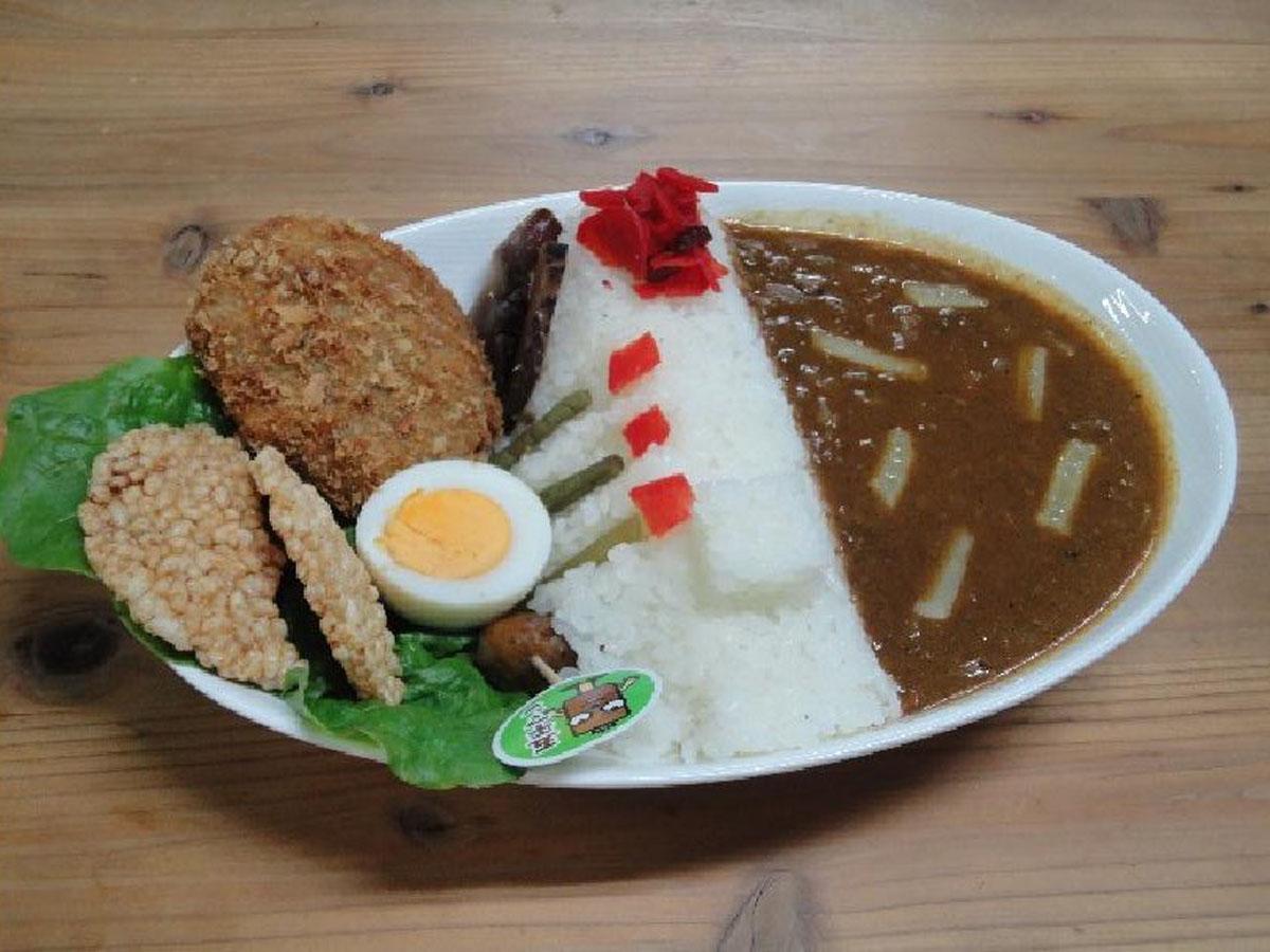 羽布ダムカレー