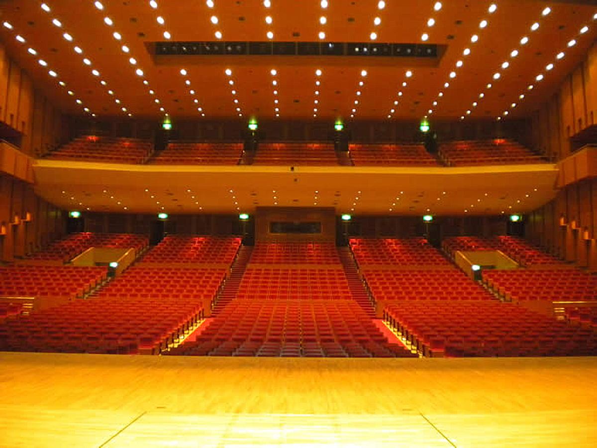 豊田市民文化会館