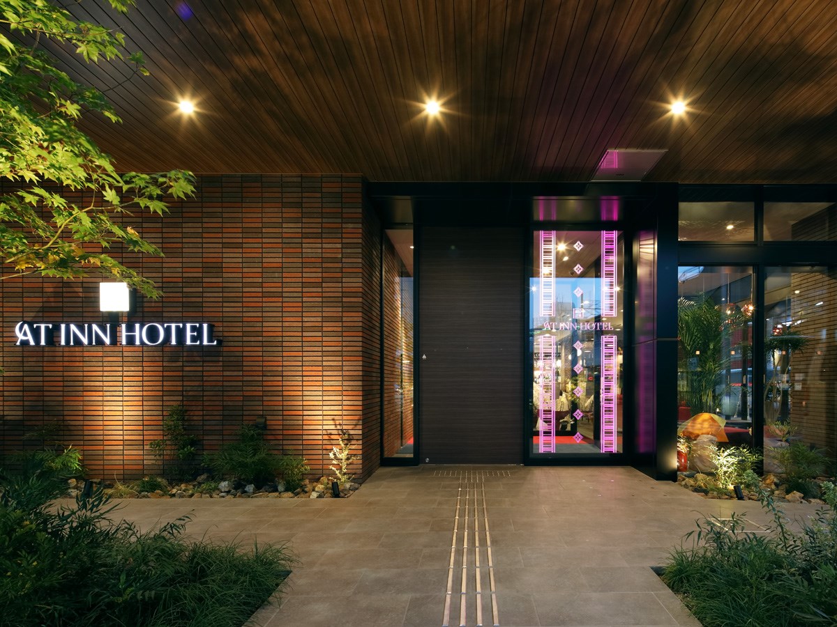 AT INN酒店