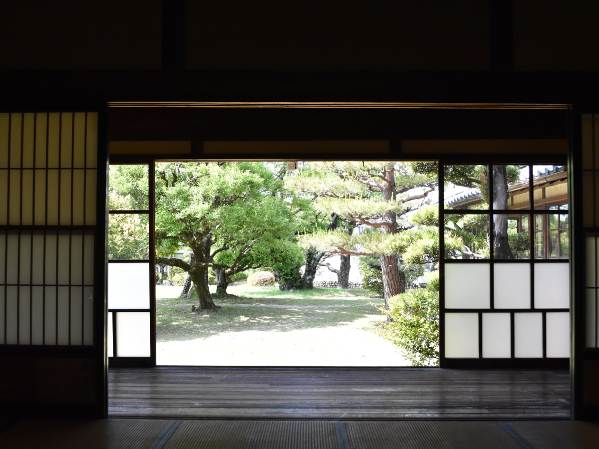 六鹿会館