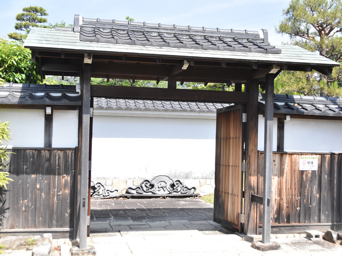 六鹿会館