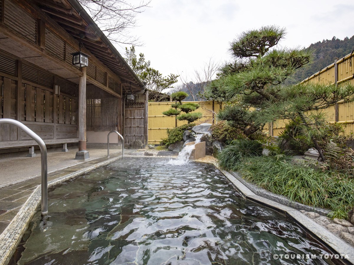 天然温泉　寿楽荘