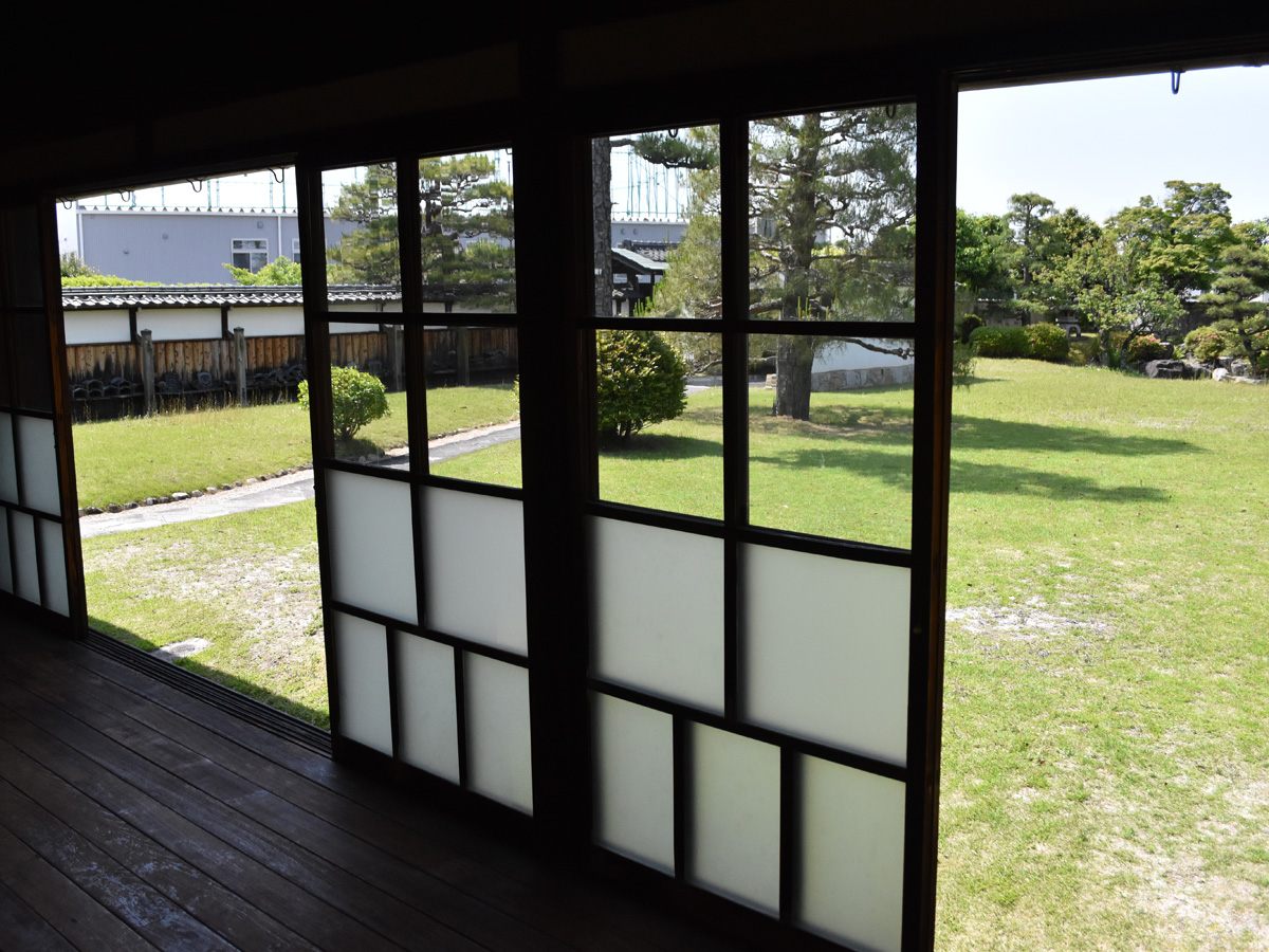 六鹿会館