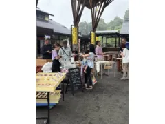 どんぐり朝市