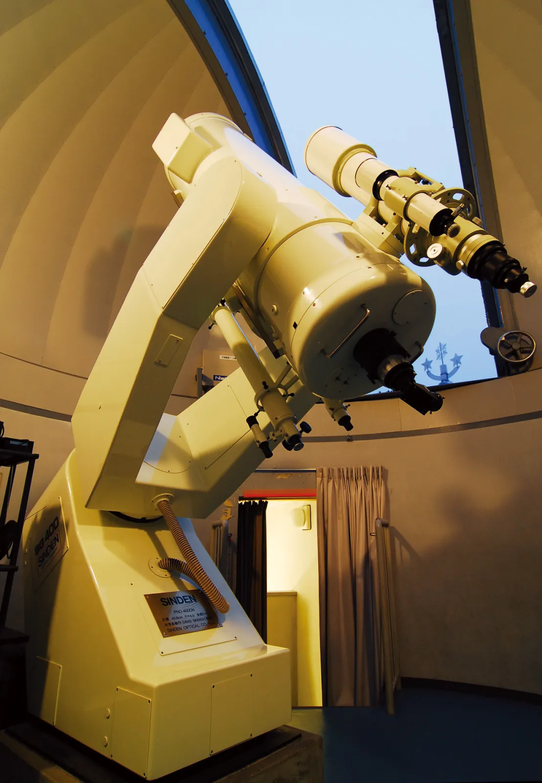 豊田市最大の天体望遠鏡（旭高原元気村）