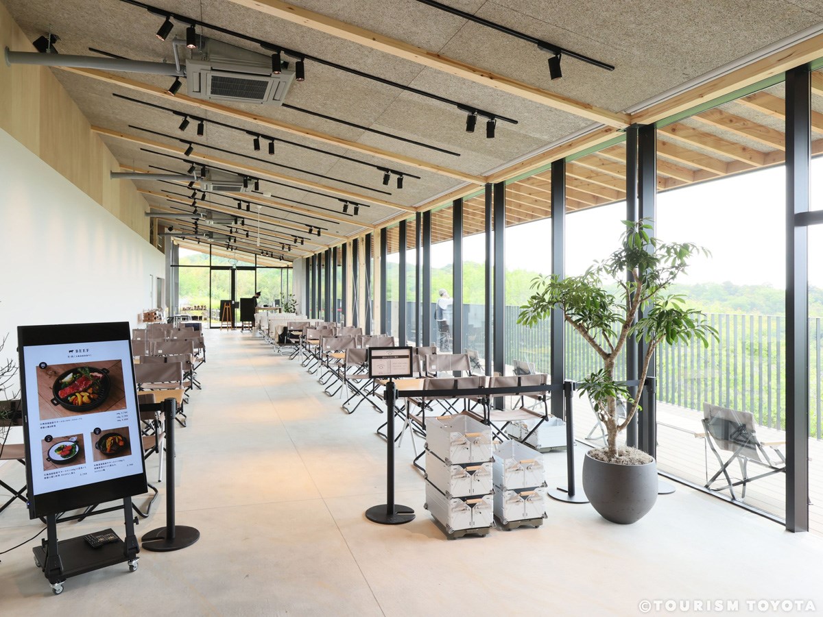 レストラン・ストア棟