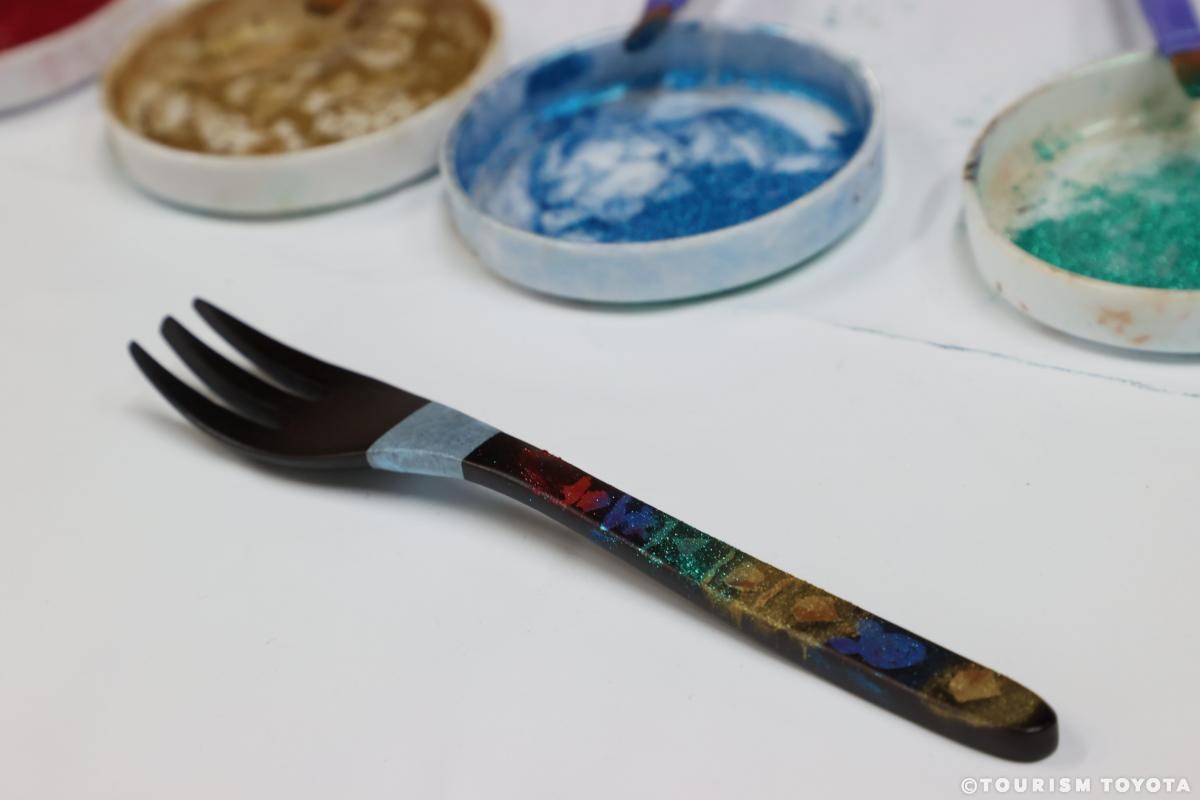 【親子で体験シリーズvol.１】漆芸家に学ぶ！世界に一つだけのオリジナルフォークを作ろう！