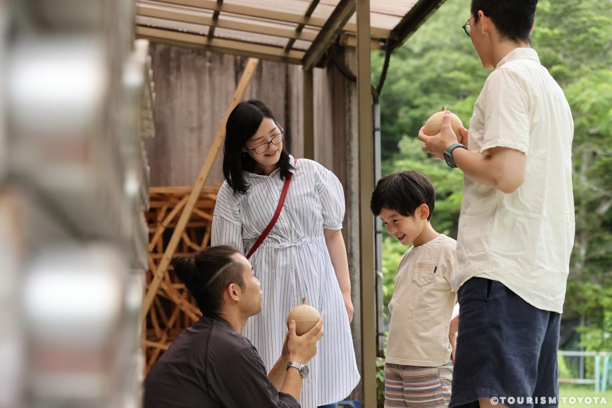 【親子で体験シリーズvol.2】花火師ってどんなことするのかな？現役花火師の作業場・豊田煙火に潜入！