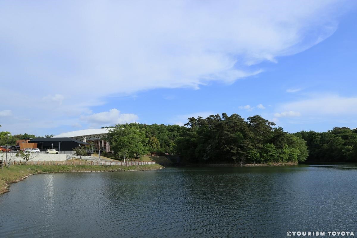 鞍ケ池公園スターバックス